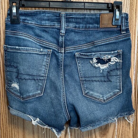 American Eagle Outfitters Ripped Blue Jean Shorts. - Picture 2 of 4